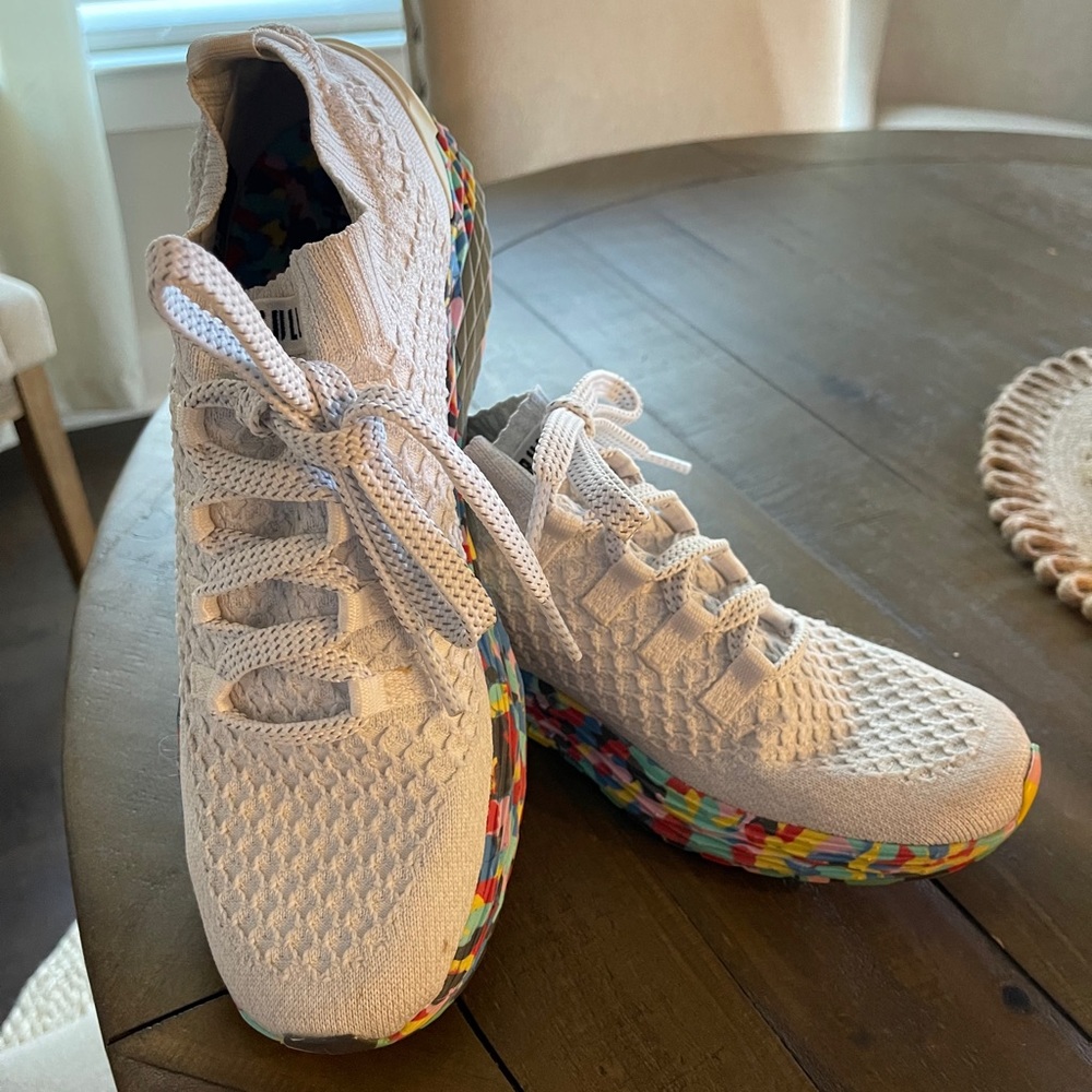 White Wild Knit Runner (Women’s)